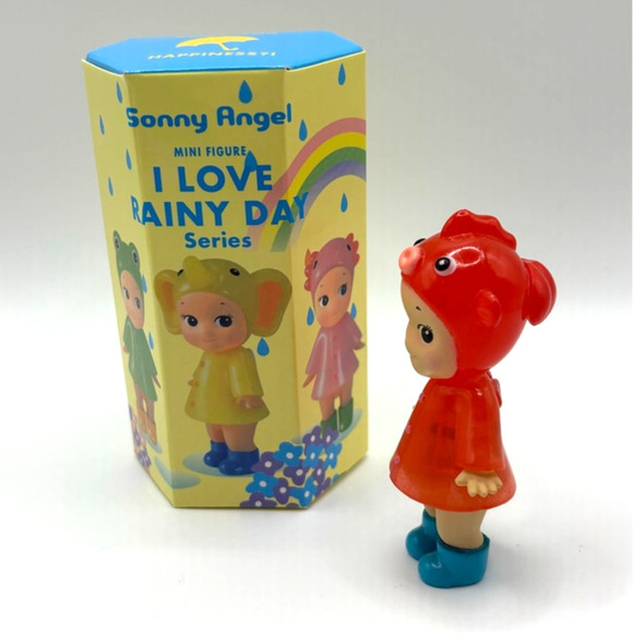 New Sonny Angel Fish Mini Figure, from Rainy Day Series, Open Box - Picture 3 of 4